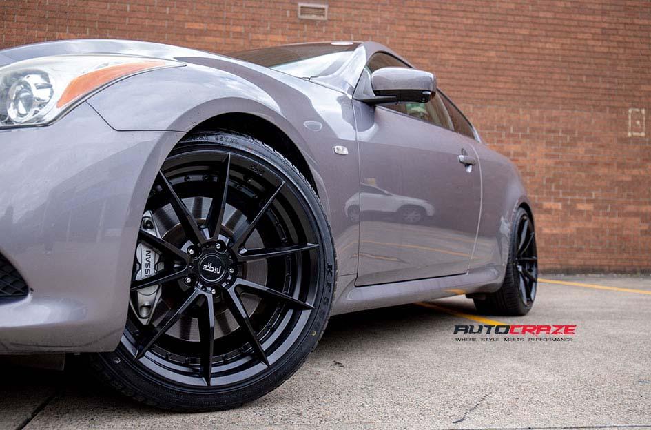NISSAN 370GT SECTOR SATIN BLACK